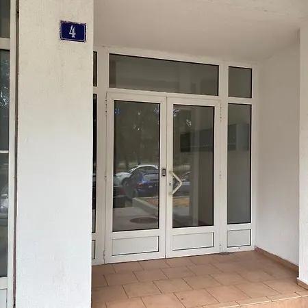 Apartament Lazar